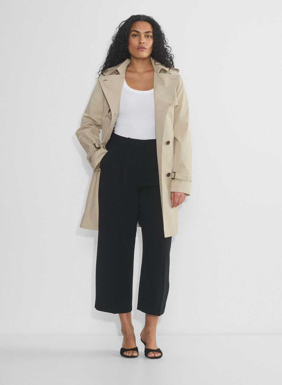 the effortless pant curve-fit cropped - crepette black