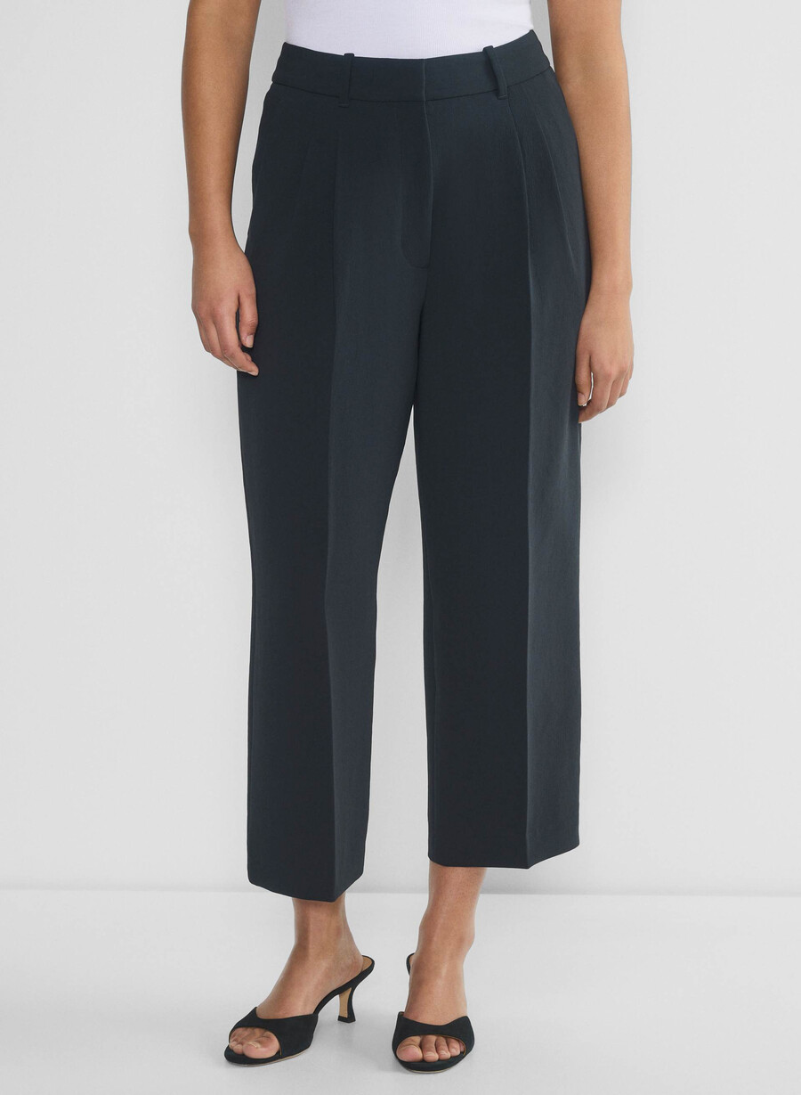 the effortless pant curve-fit cropped - crepette dark night navy