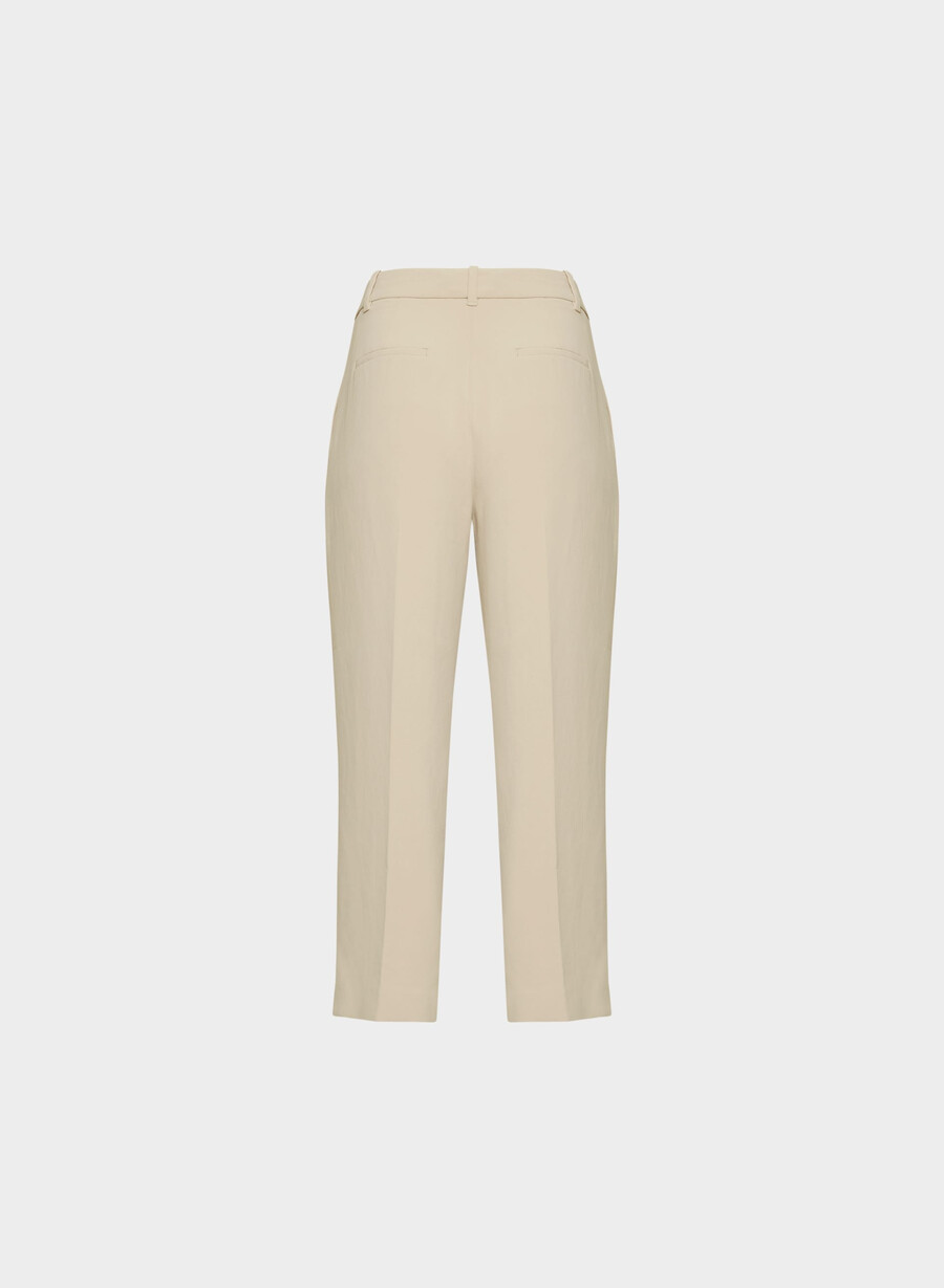the effortless pant curve-fit cropped - crepette marcona beige