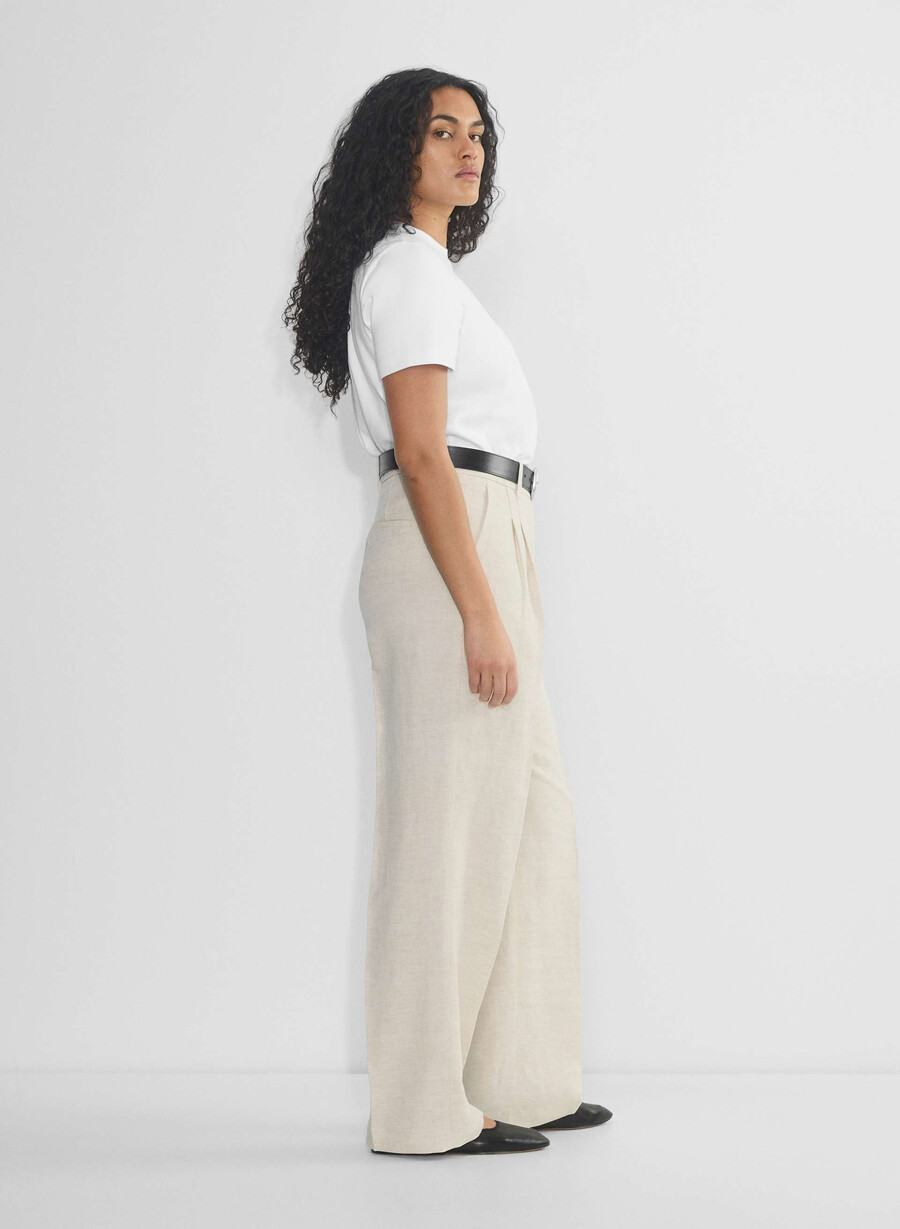 the effortless pant curve-fit - cruiselinen natural ecru