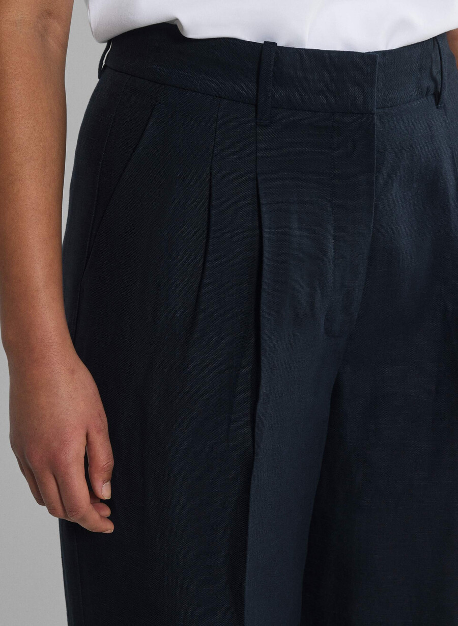 the effortless pant curve-fit - cruiselinen dark night navy