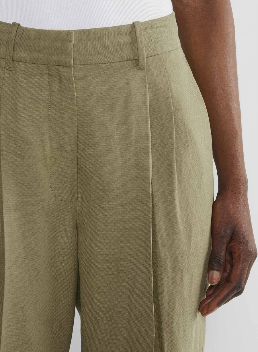 the effortless pant curve-fit - cruiselinen sundried olive