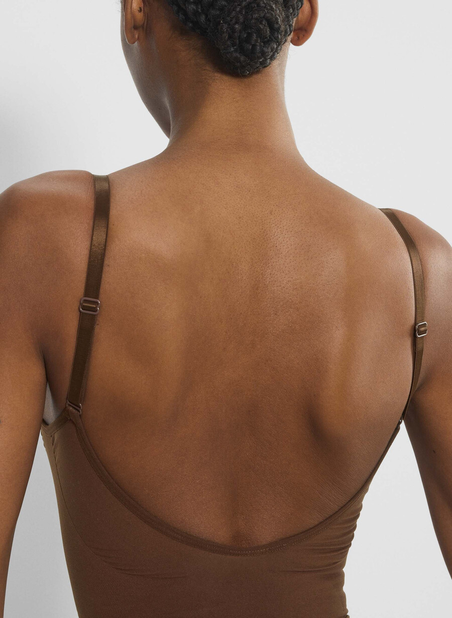 shapeenhance low-back thong bodysuit cocoa bean