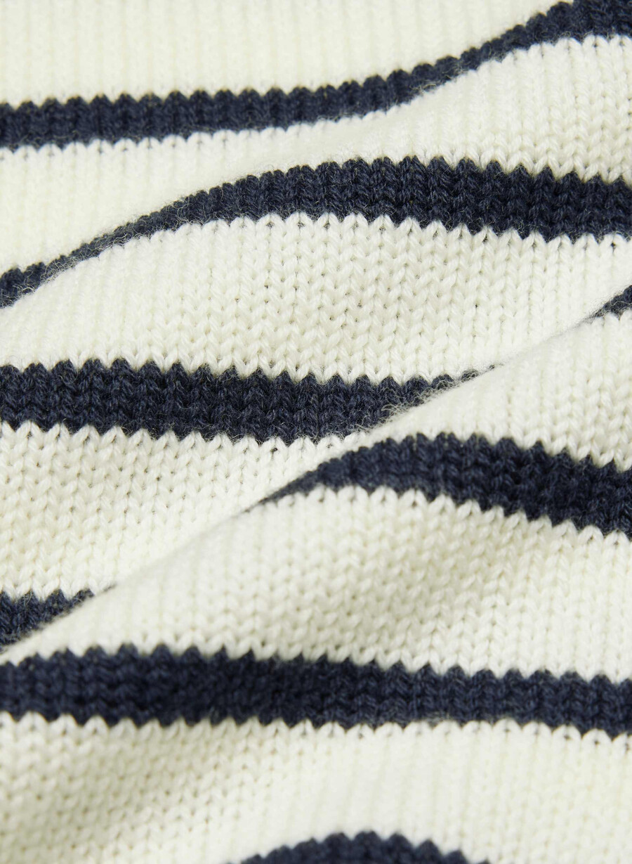 basque sweater vest lt birch dk nght nv