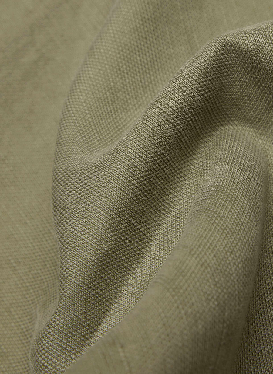 the effortless short curve-fit mid-thigh sundried olive