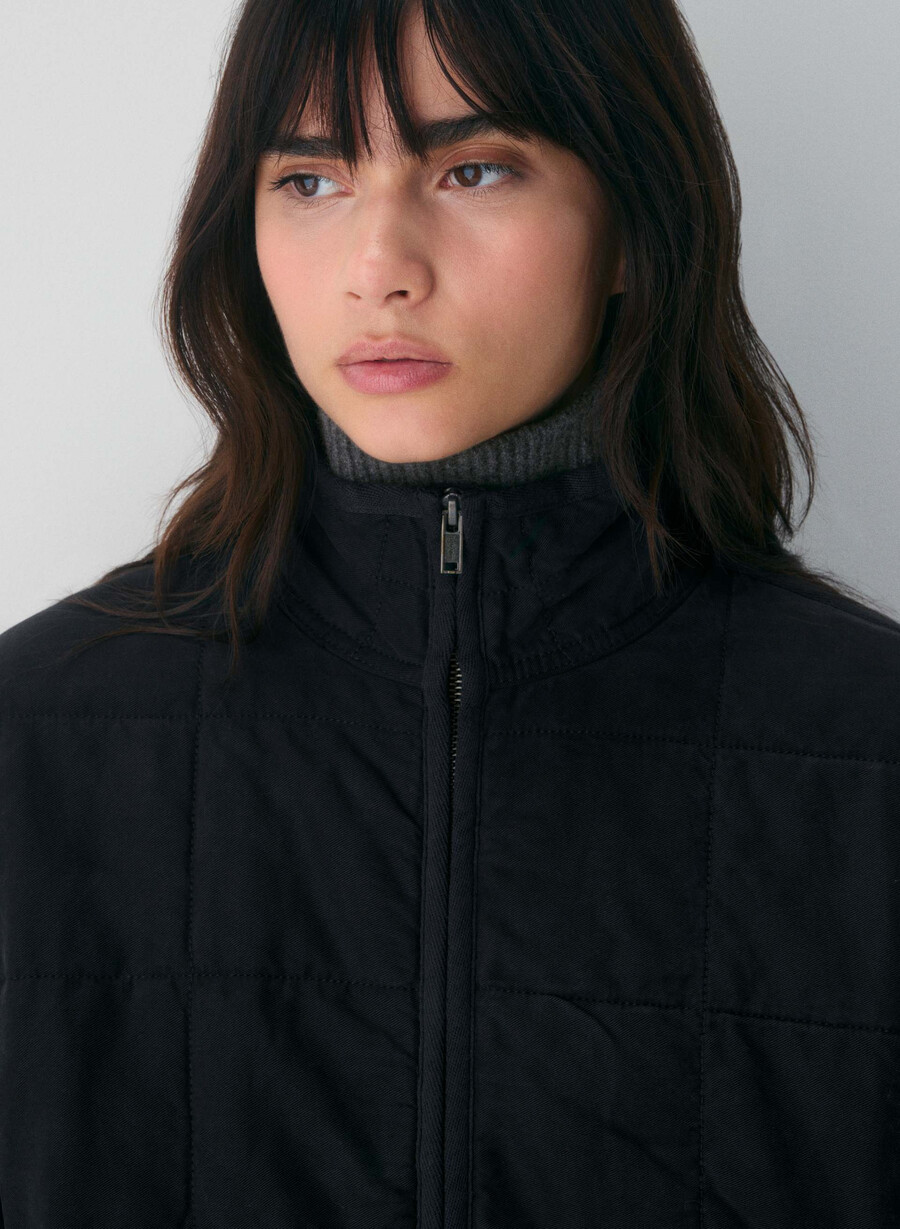 remote jacket sun-faded black