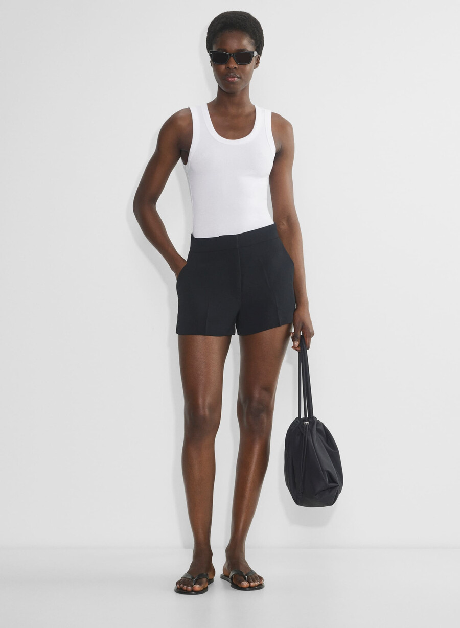 the limitless short curve-fit mini - crepette black