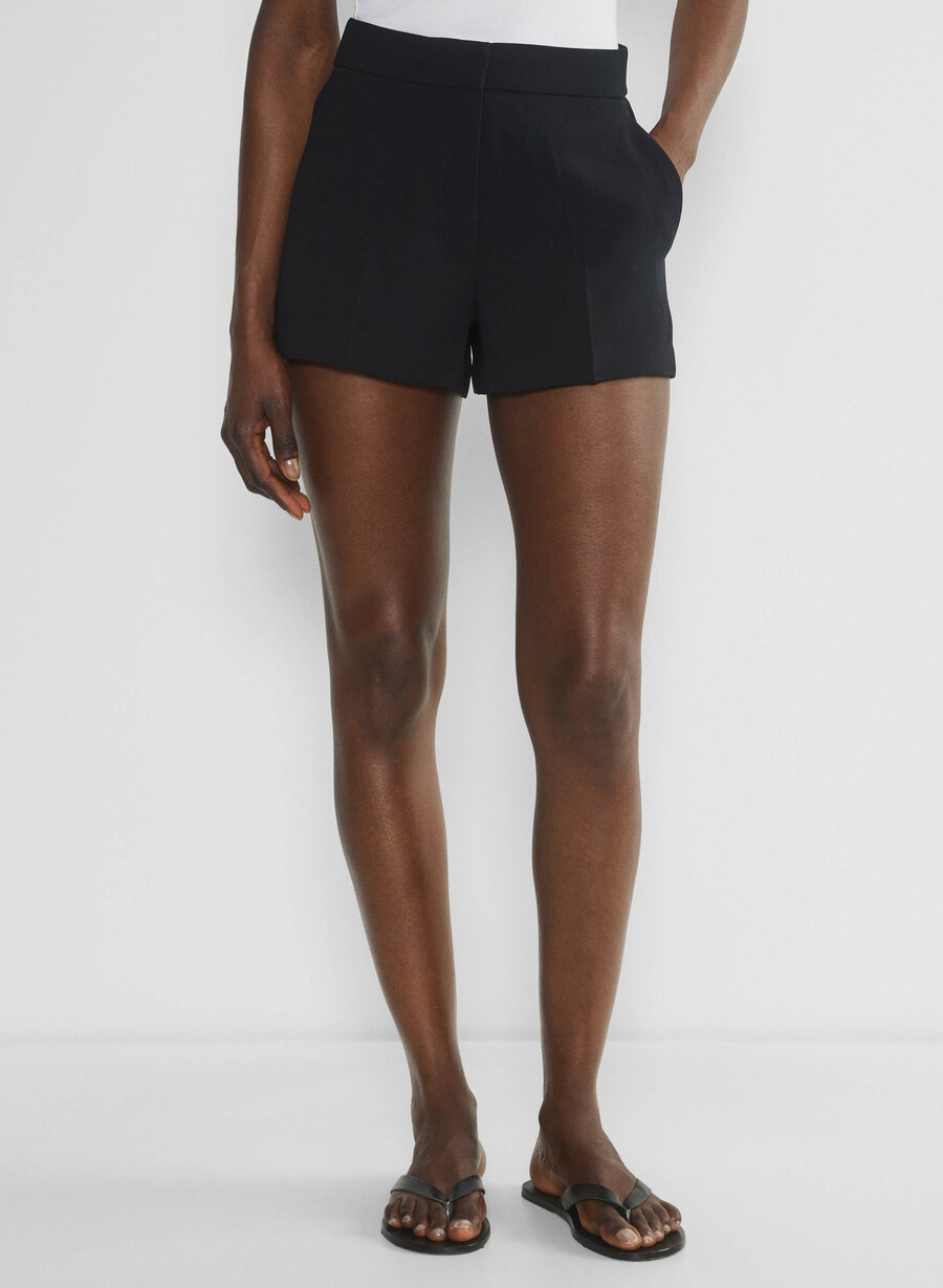 the limitless short curve-fit mini - crepette black