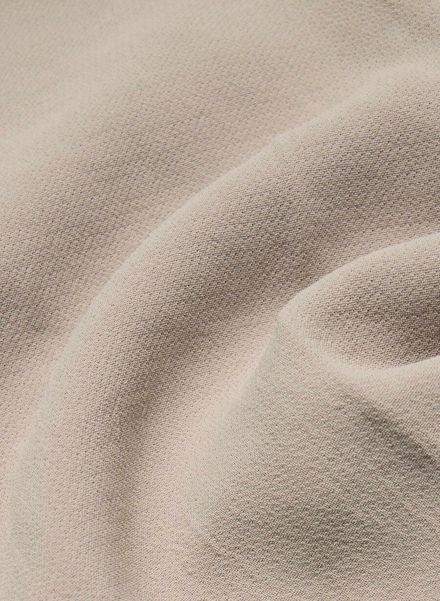 the limitless short curve-fit mini - crepette nomad taupe
