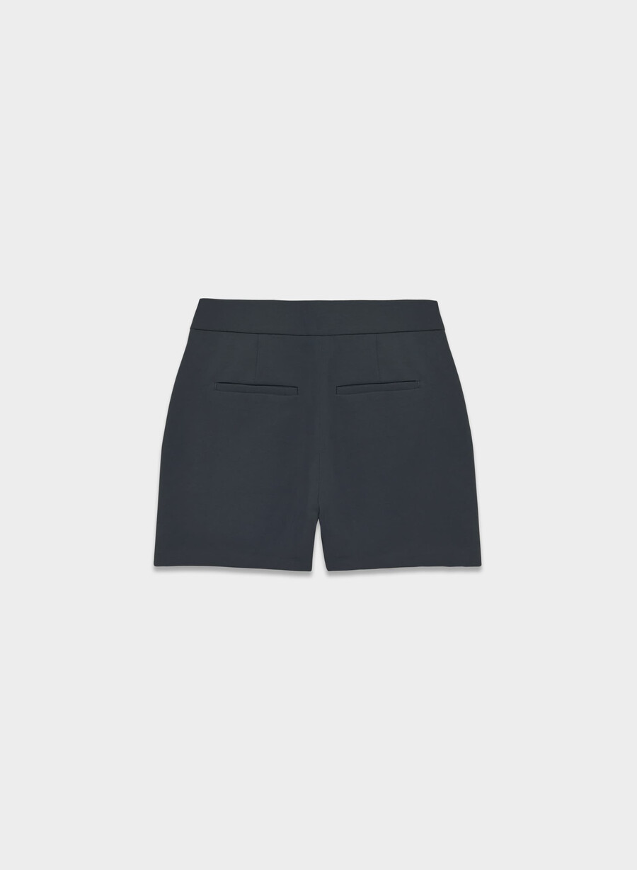 the limitless short curve-fit mid-thigh - crepette dark night navy
