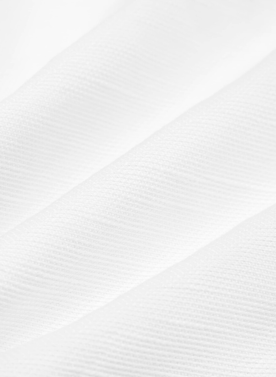 the effortless short curve-fit mini - cruiselinen white