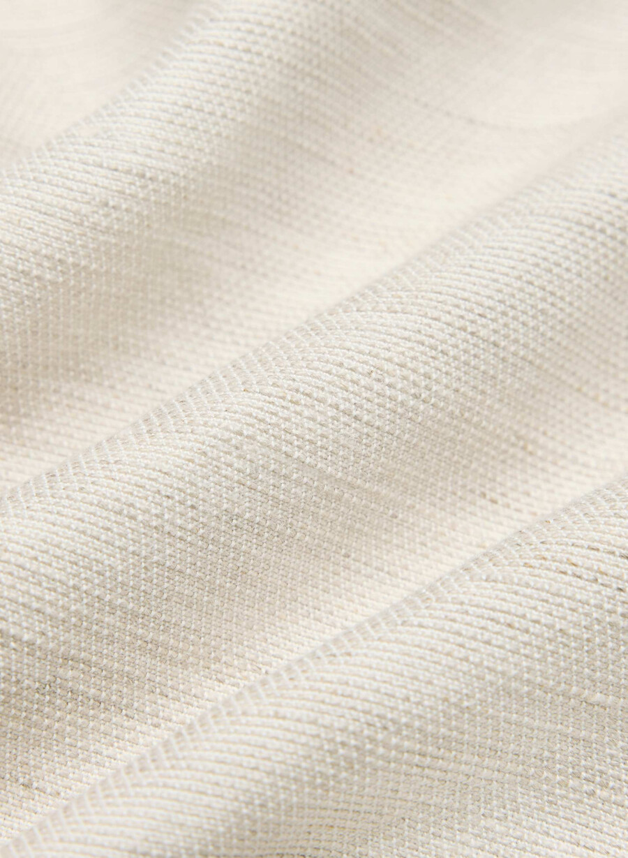 the effortless short curve-fit mini - cruiselinen natural ecru