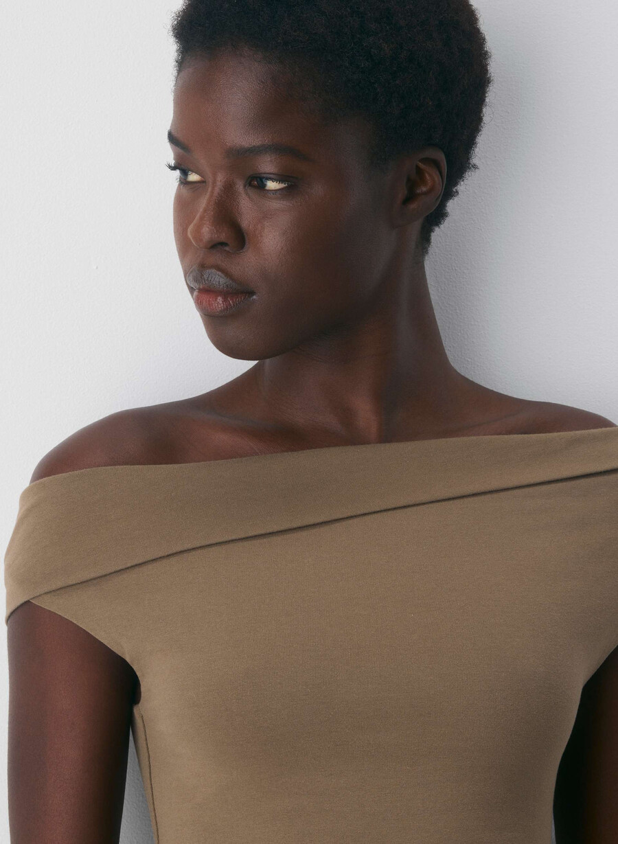 casual contour ravish top folio brown
