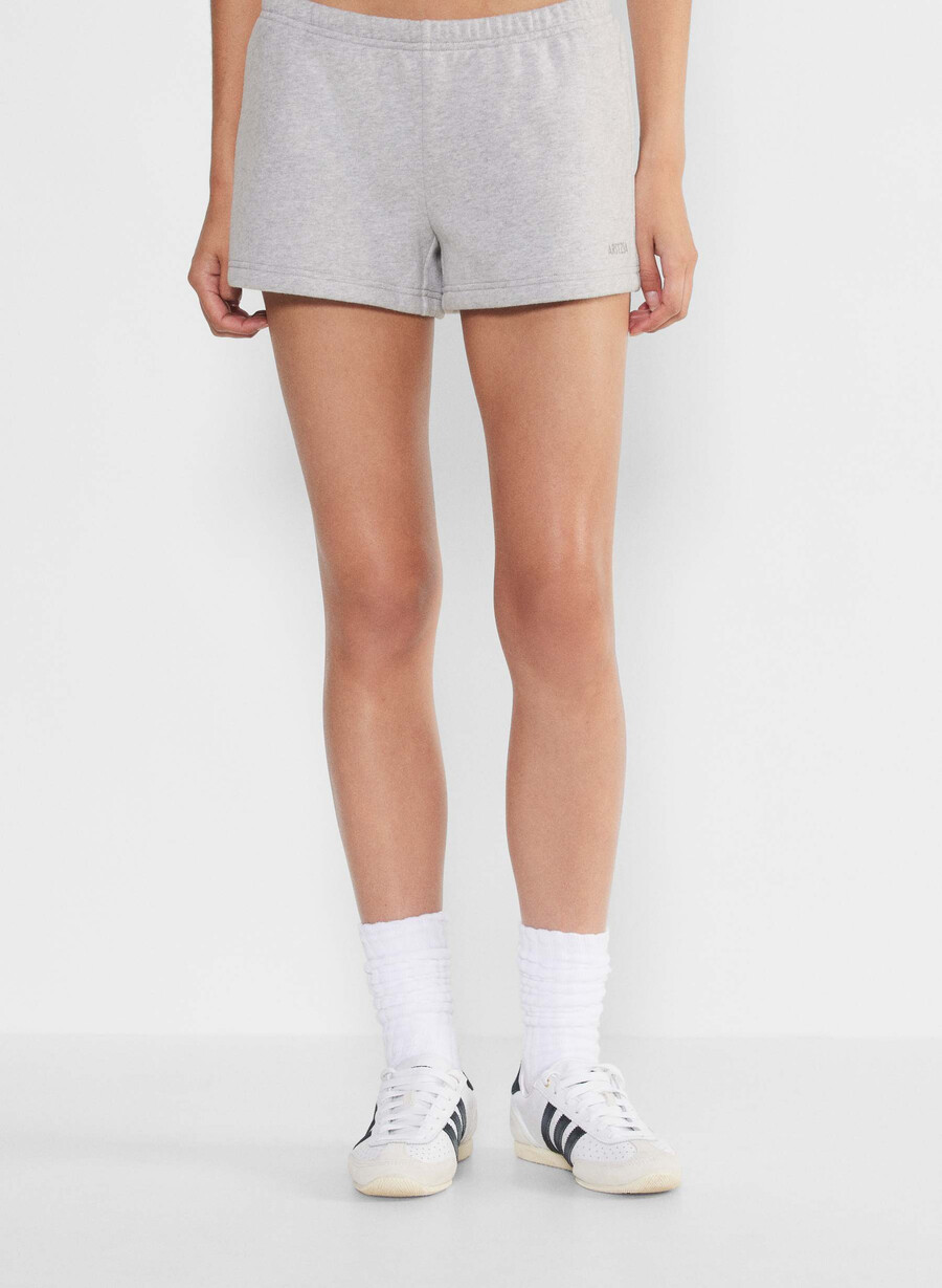 cozy sweatfleece boyfriend lo-rise mini short heather chrome