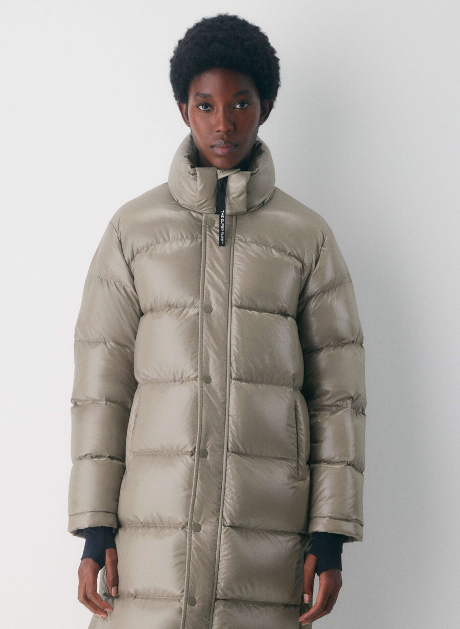 the super puff long - hi-gloss modern taupe