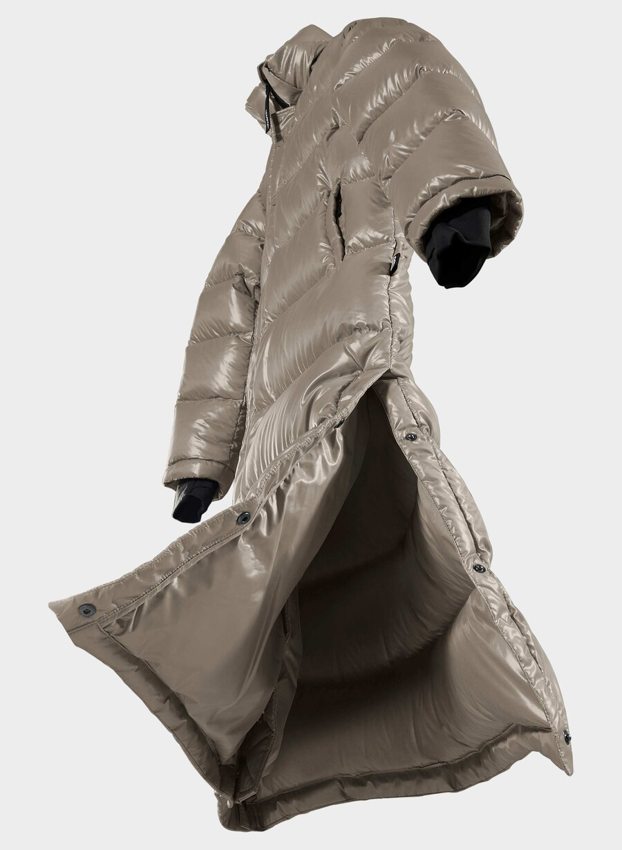 the super puff long - hi-gloss modern taupe
