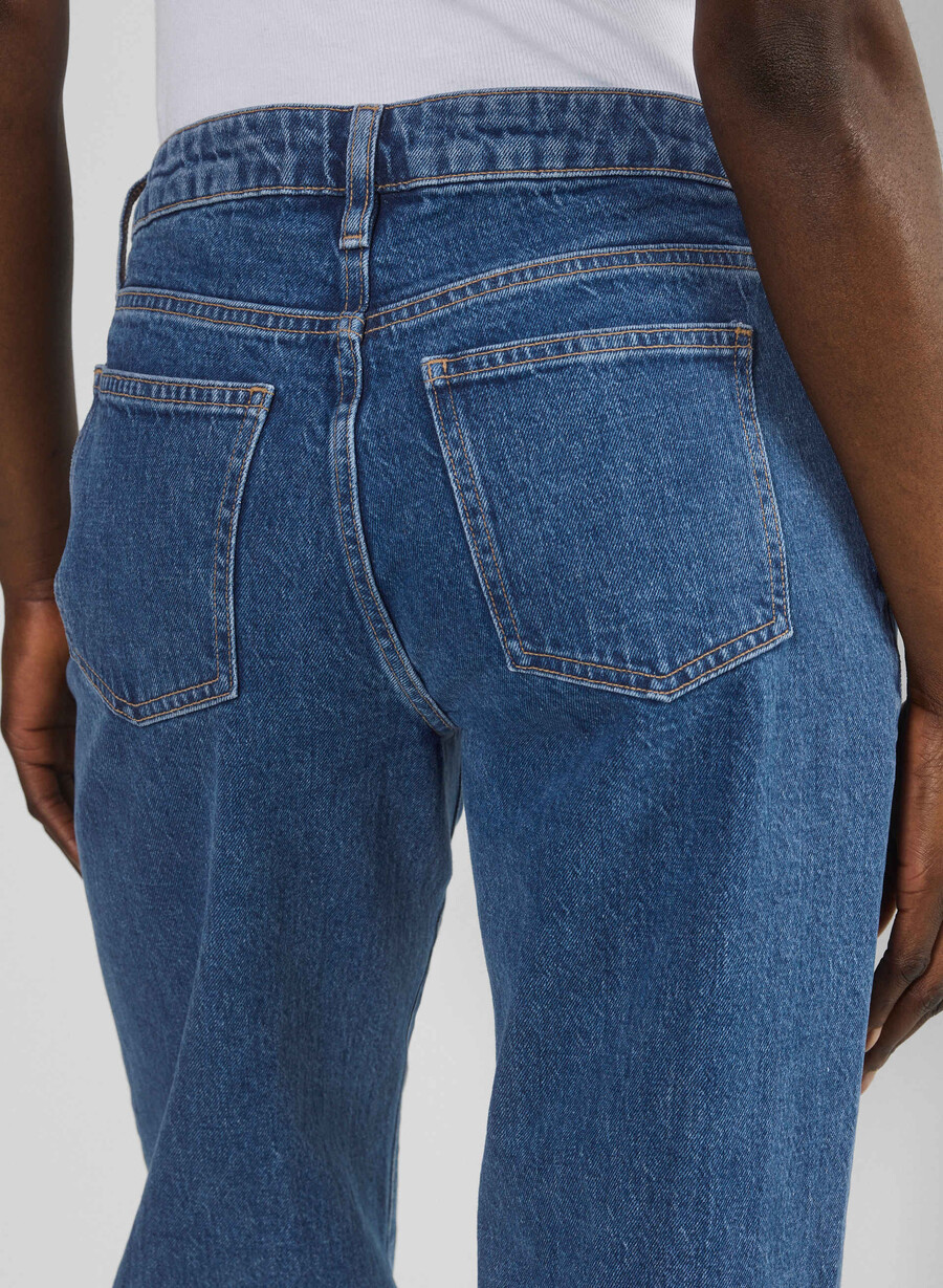 denim forum salma curve-fit super lo-rise baggy jean no-stress medium blu