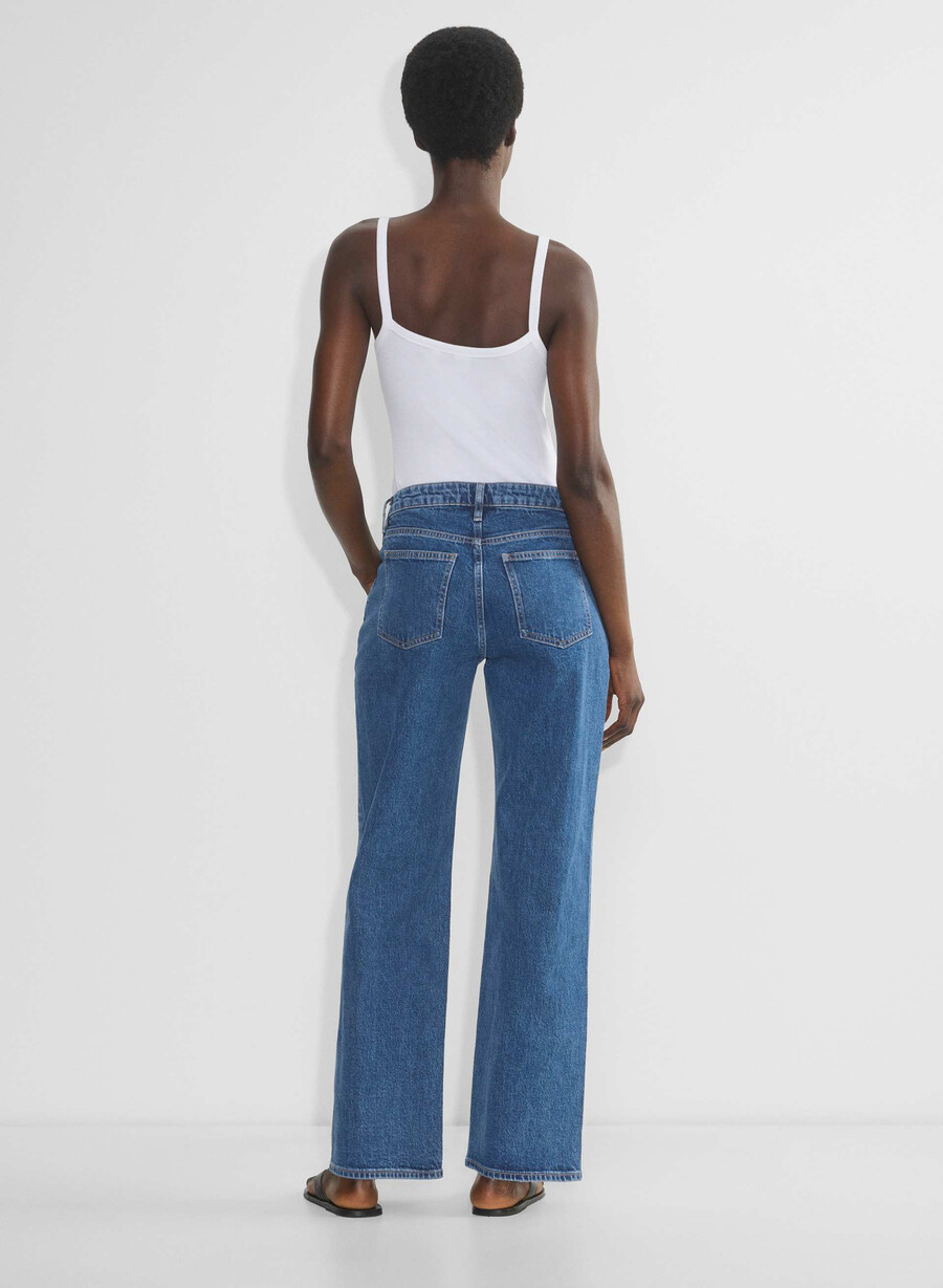 denim forum salma curve-fit super lo-rise baggy jean no-stress medium blu