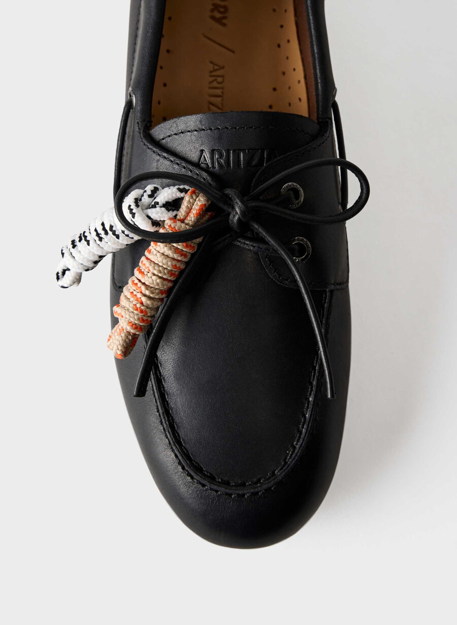 sperry x aritzia slim boat shoe - smooth leather black