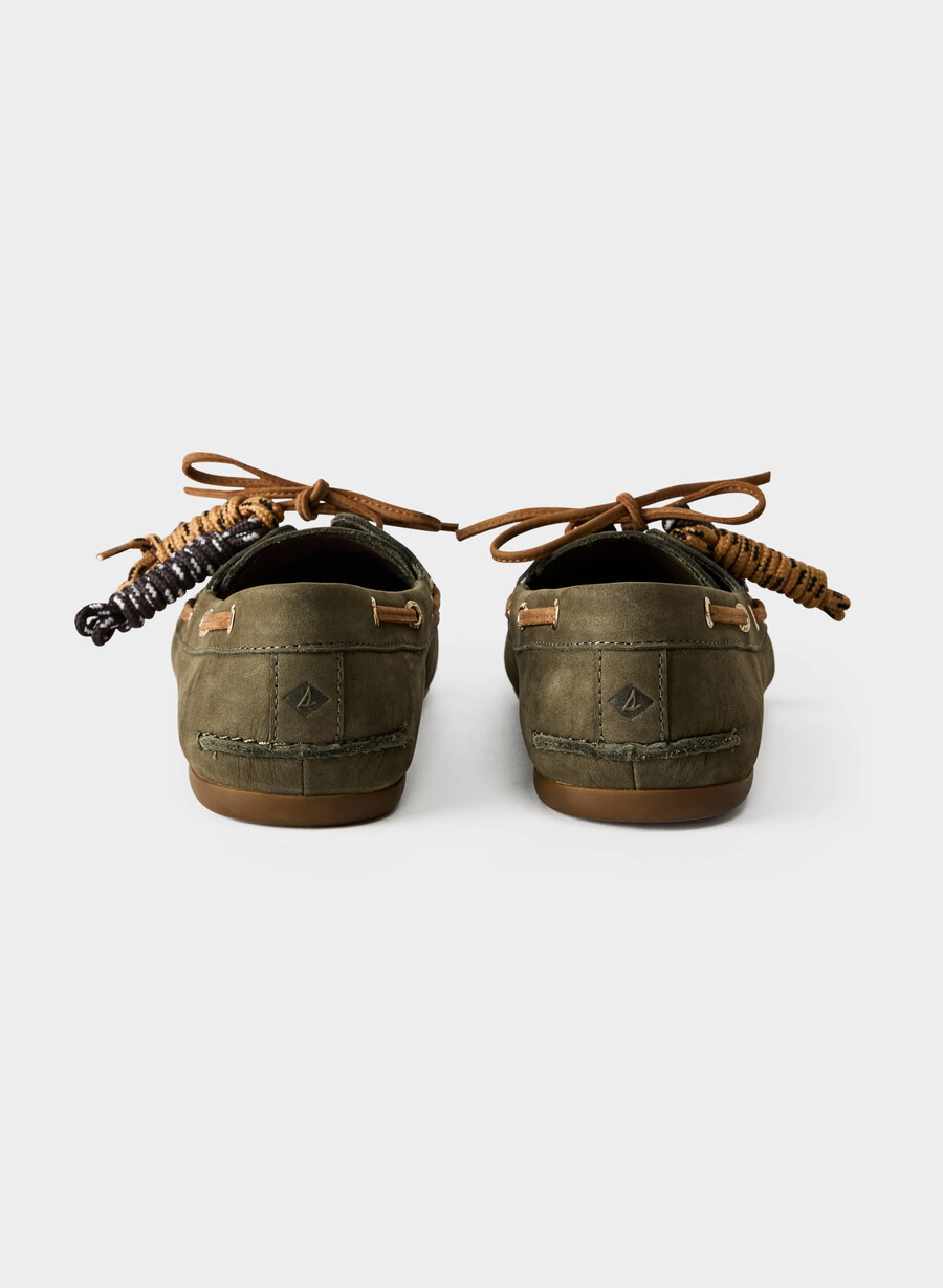 sperry x aritzia slim boat shoe - nubuck leather dk willow green
