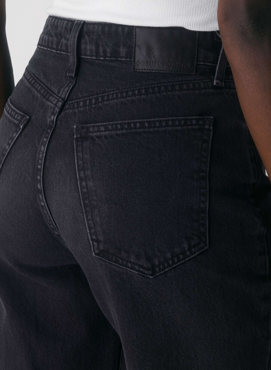 denim forum the farrah curve-fit hi-rise wide jean black eyeliner