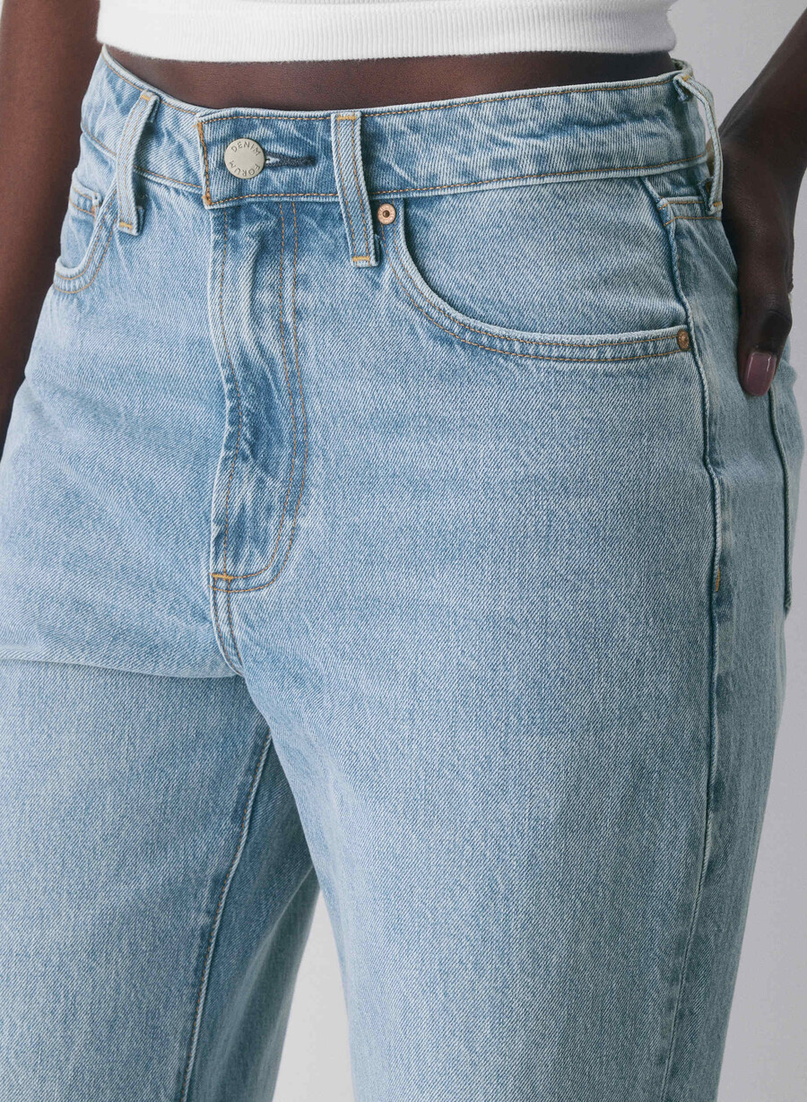 denim forum the farrah curve-fit hi-rise wide jean 7 yrs bleu taboo