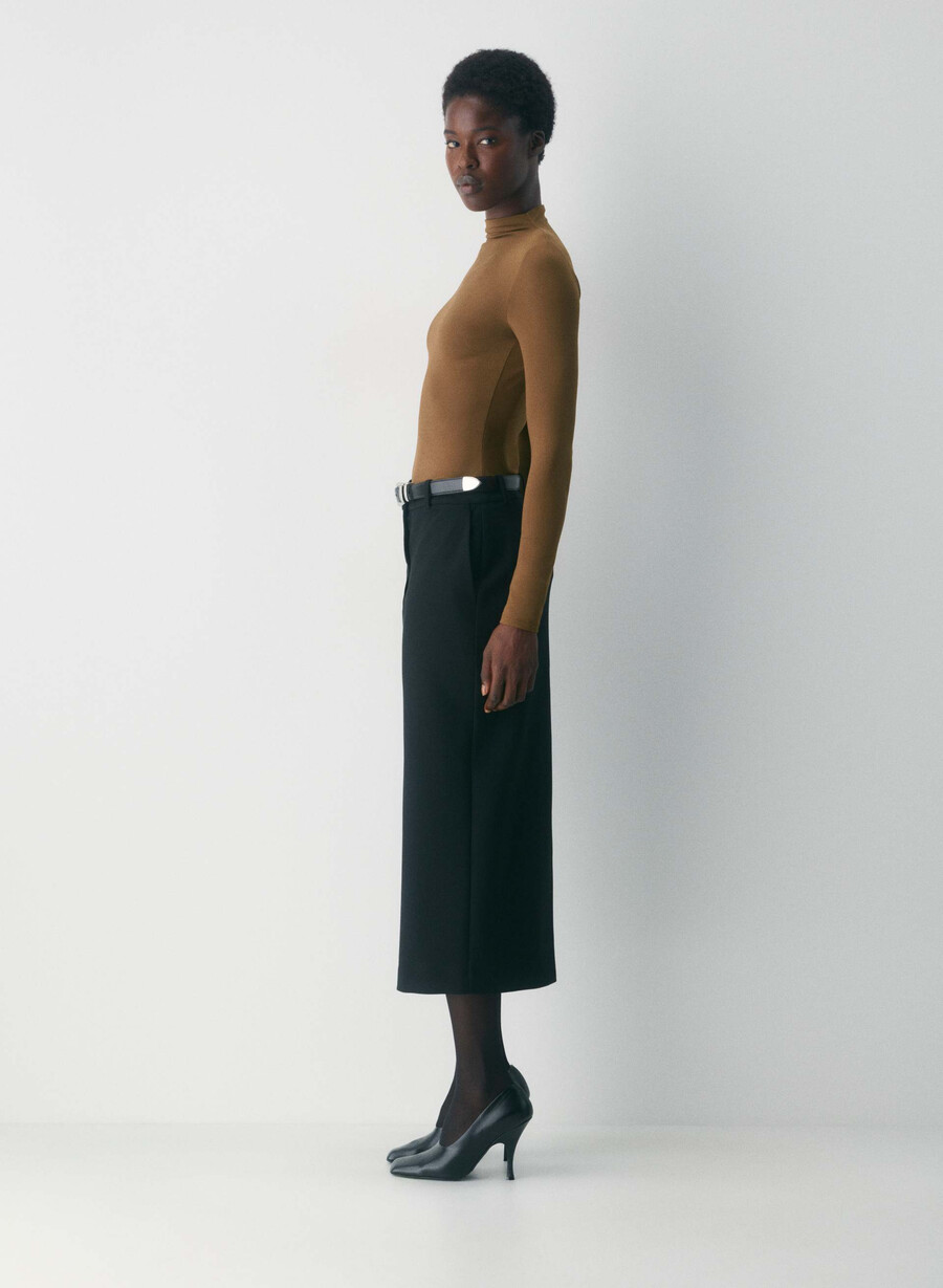 original contour lyric mockneck chocolatier brown