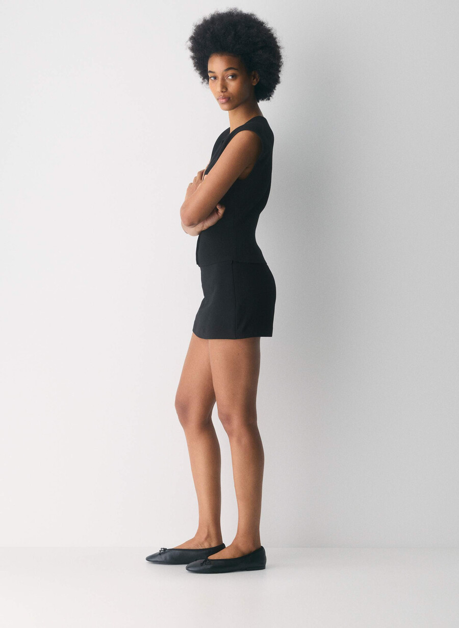 golightly sleeveless cardigan - wonder yarn black