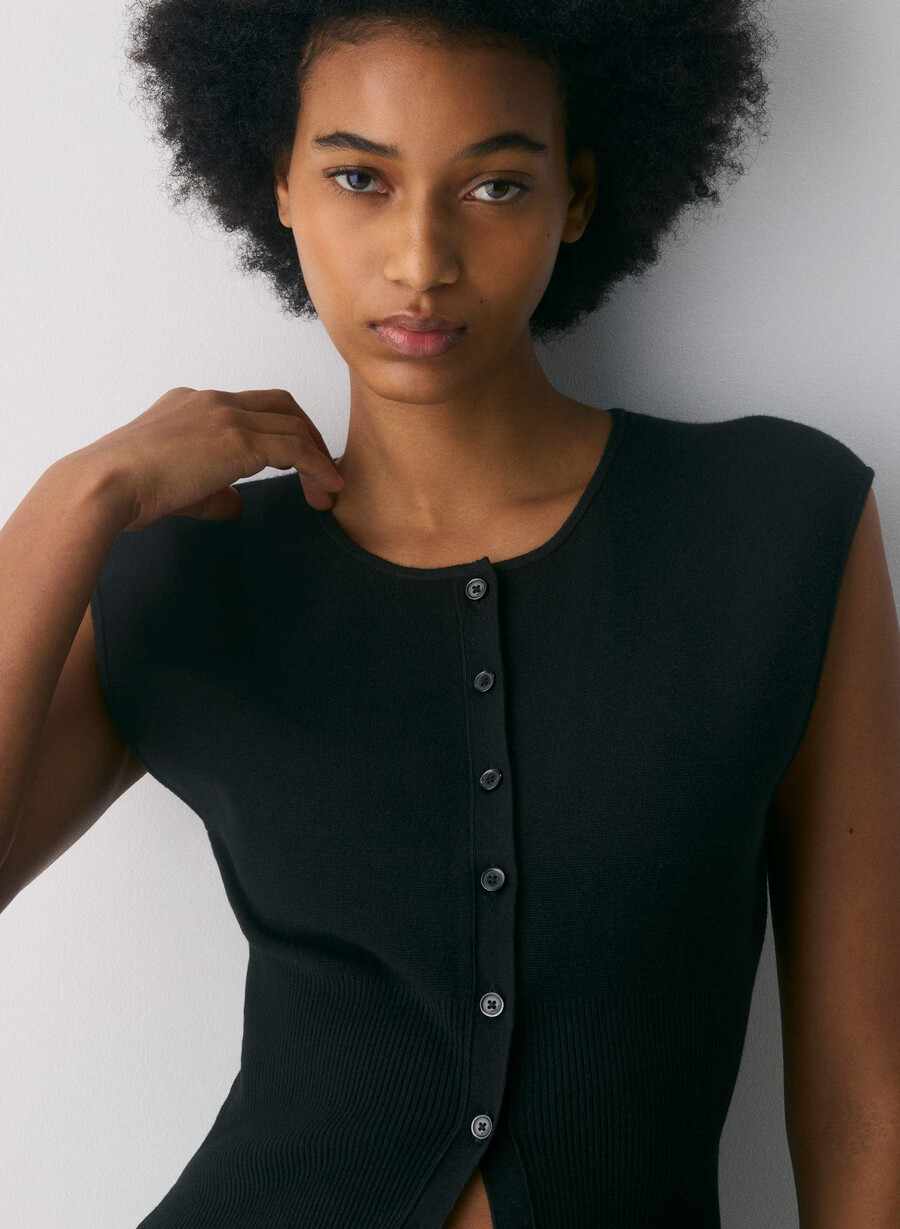 golightly sleeveless cardigan - wonder yarn black
