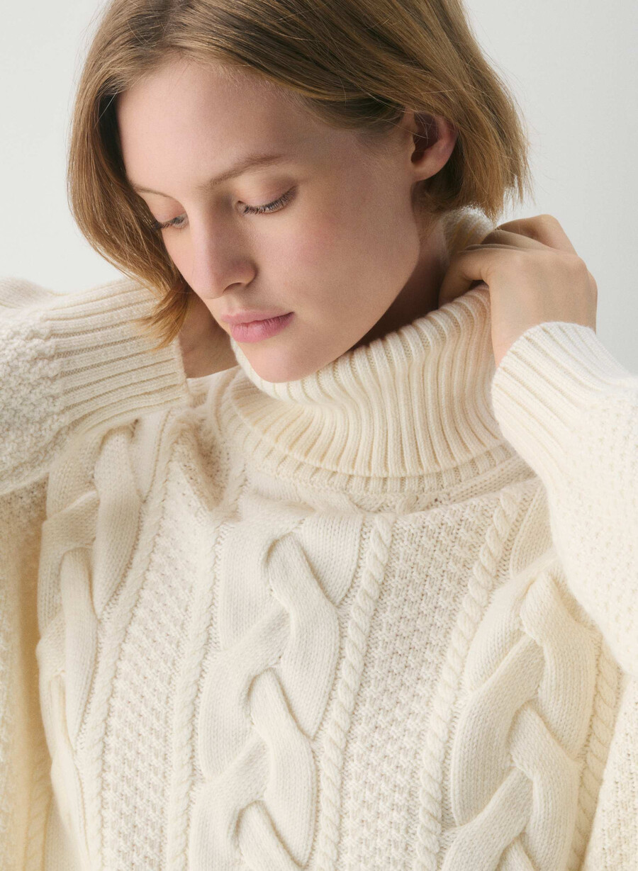 heritage knit merino wool turtleneck whisper white