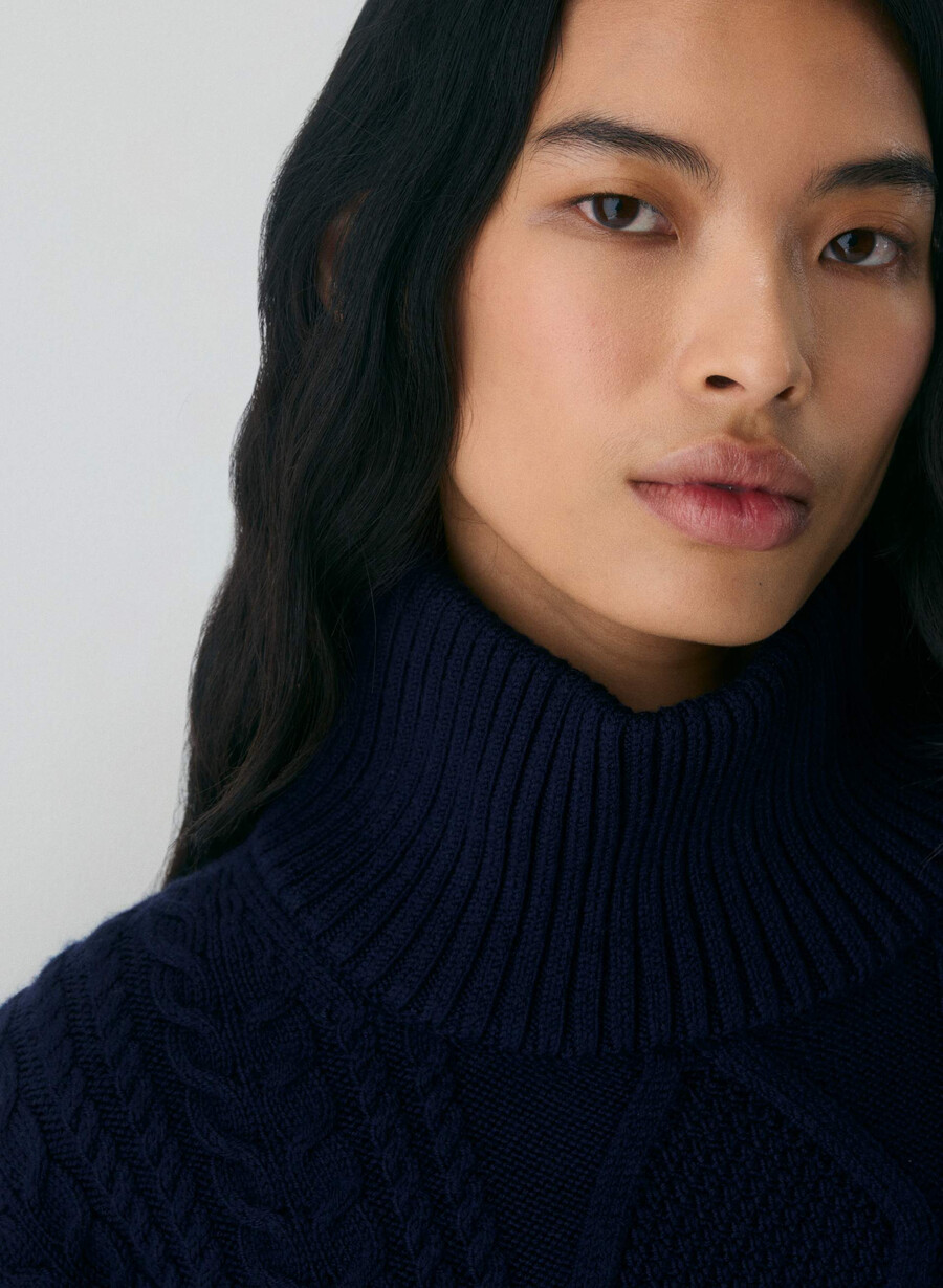 heritage knit merino wool hi-hip turtleneck heather nomad taupe