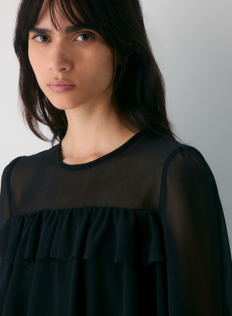 theatre dress black
