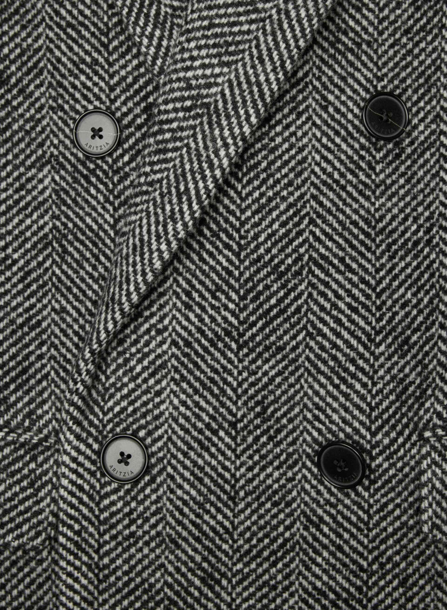 the constant coat - soft wool cashmere herringbone blkwht