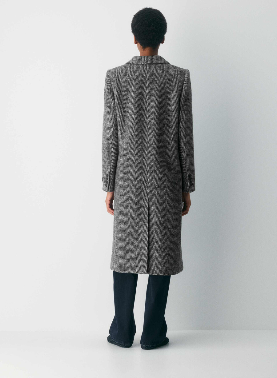 the constant coat - soft wool cashmere herringbone blkwht
