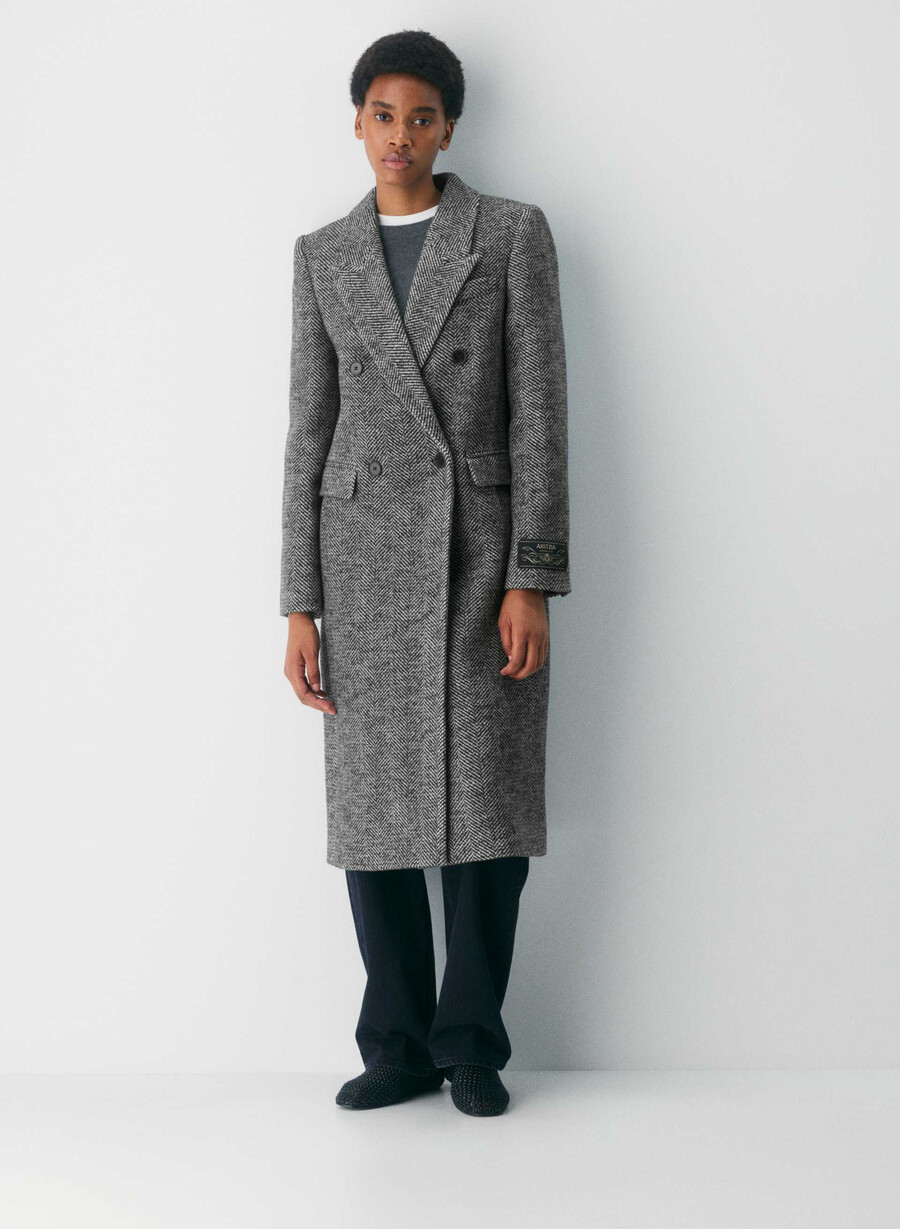 the constant coat - soft wool cashmere herringbone blkwht
