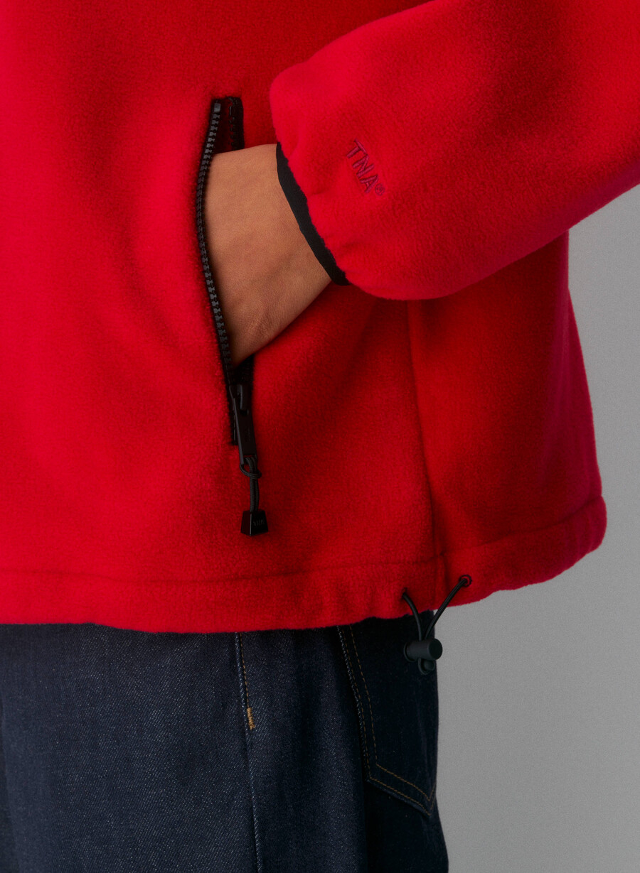 mellow mockneck flashing red