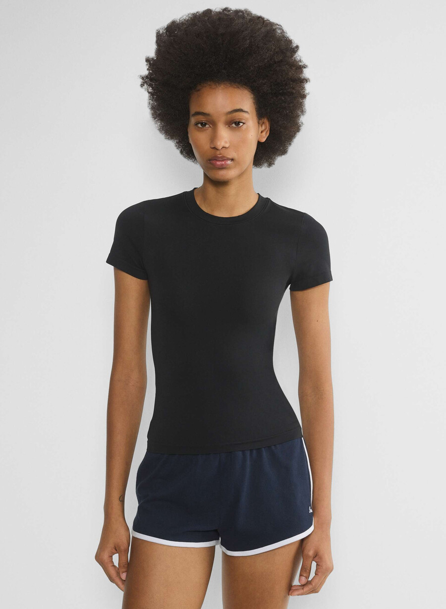 smooth seamless willow t-shirt black