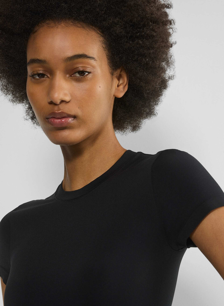 smooth seamless willow t-shirt black
