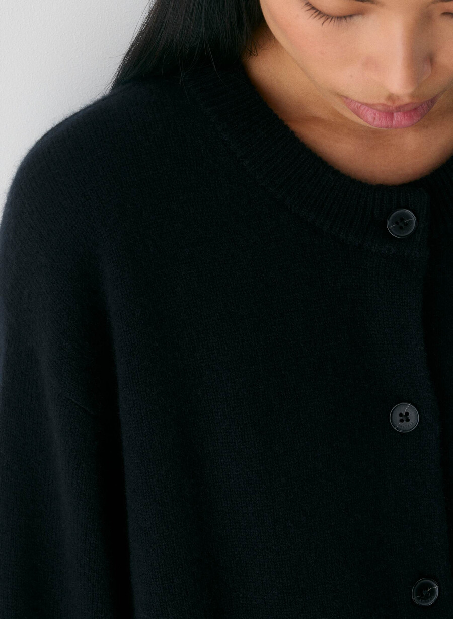 essential cashmere allegory cardigan black