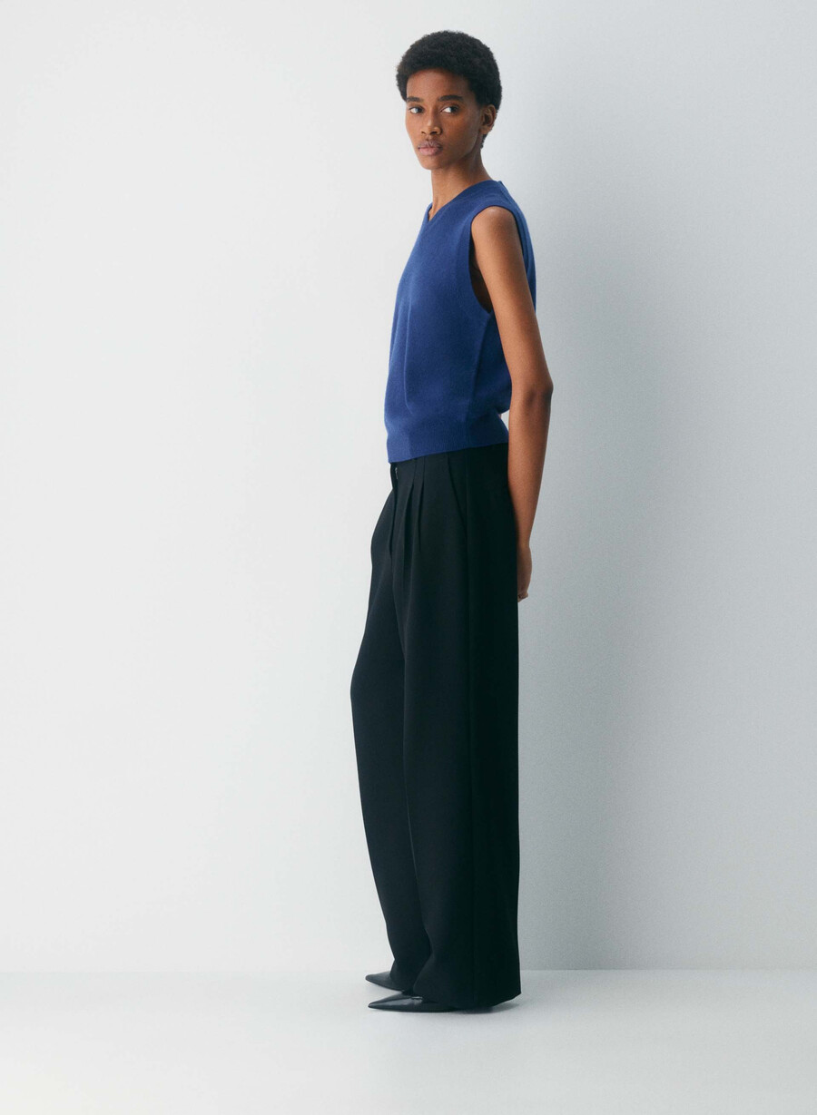 bare cashmere v-neck sweater vest byron blue