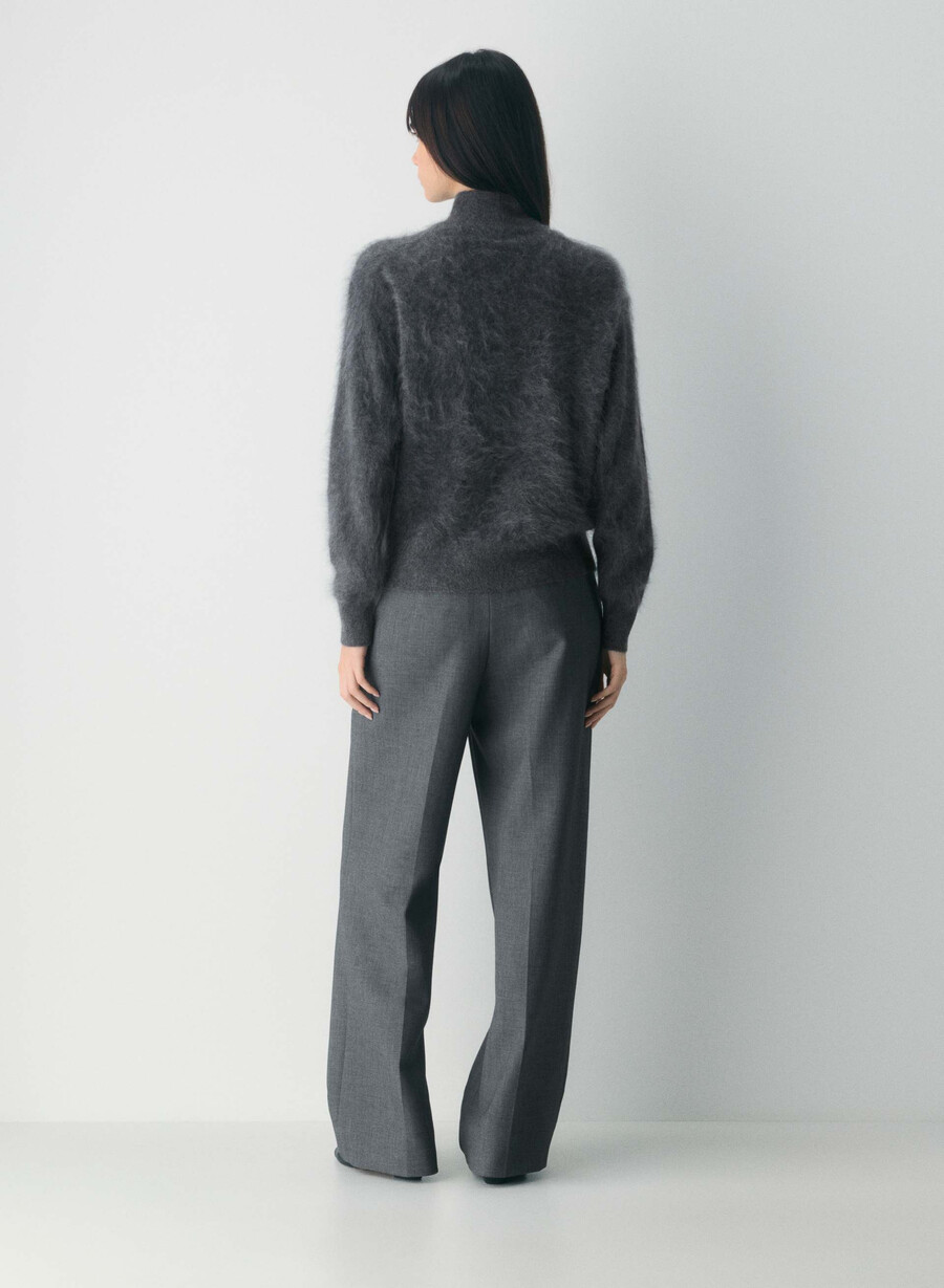 brushed cashmere relaxed turtleneck heather charcoal