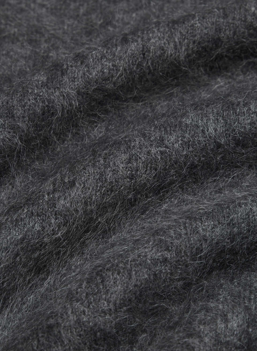 brushed cashmere relaxed turtleneck heather charcoal