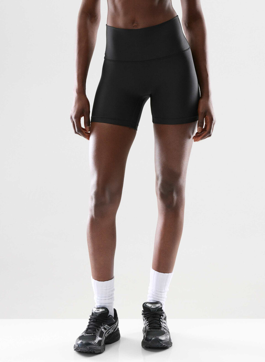 glotone cheeky infinite hi-rise 5 short black