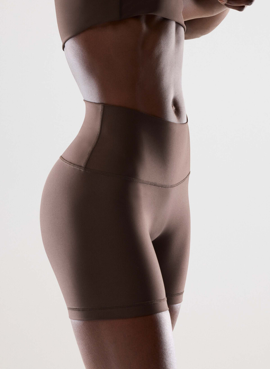 glotone cheeky infinite hi-rise 5 short rich mocha brown
