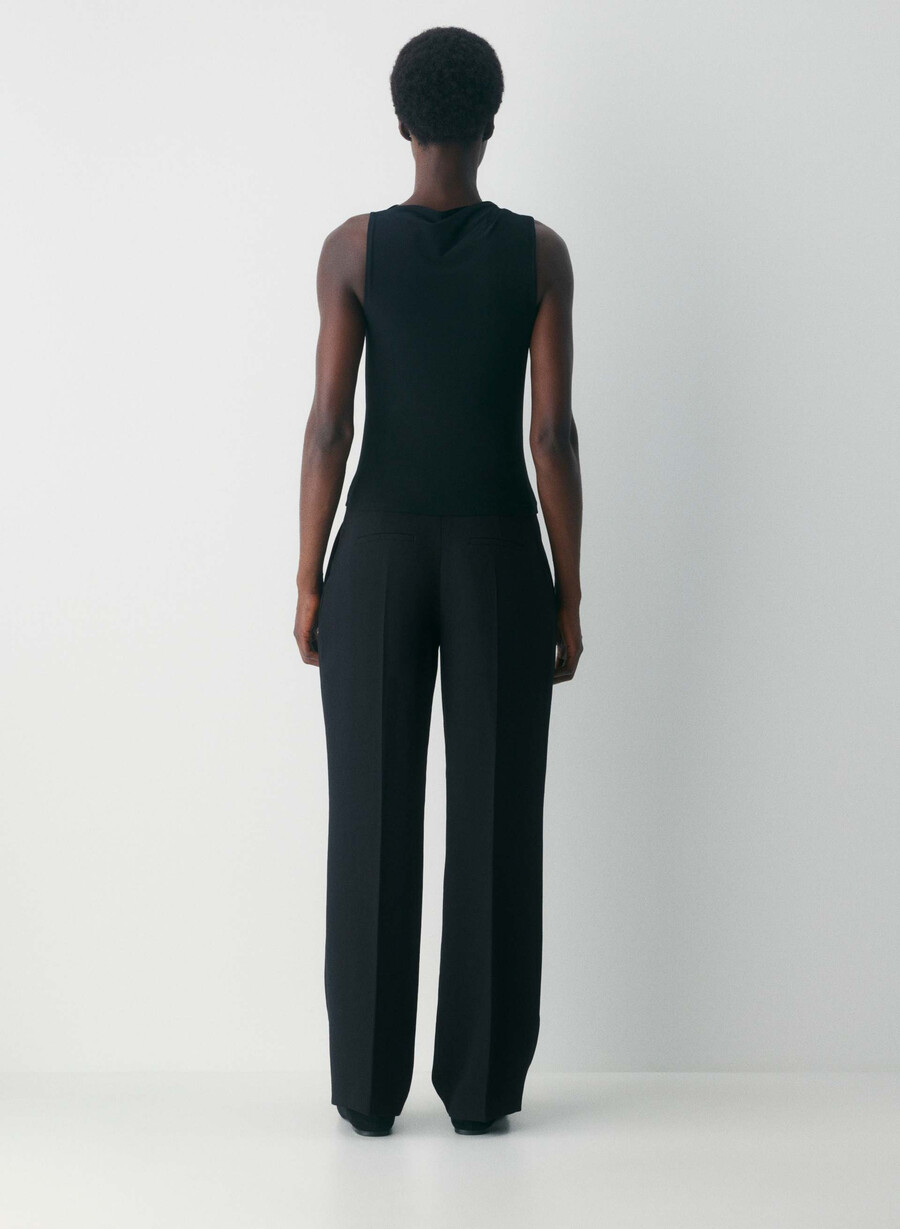 the effortless pant curve-fit lo-rise - crepette black