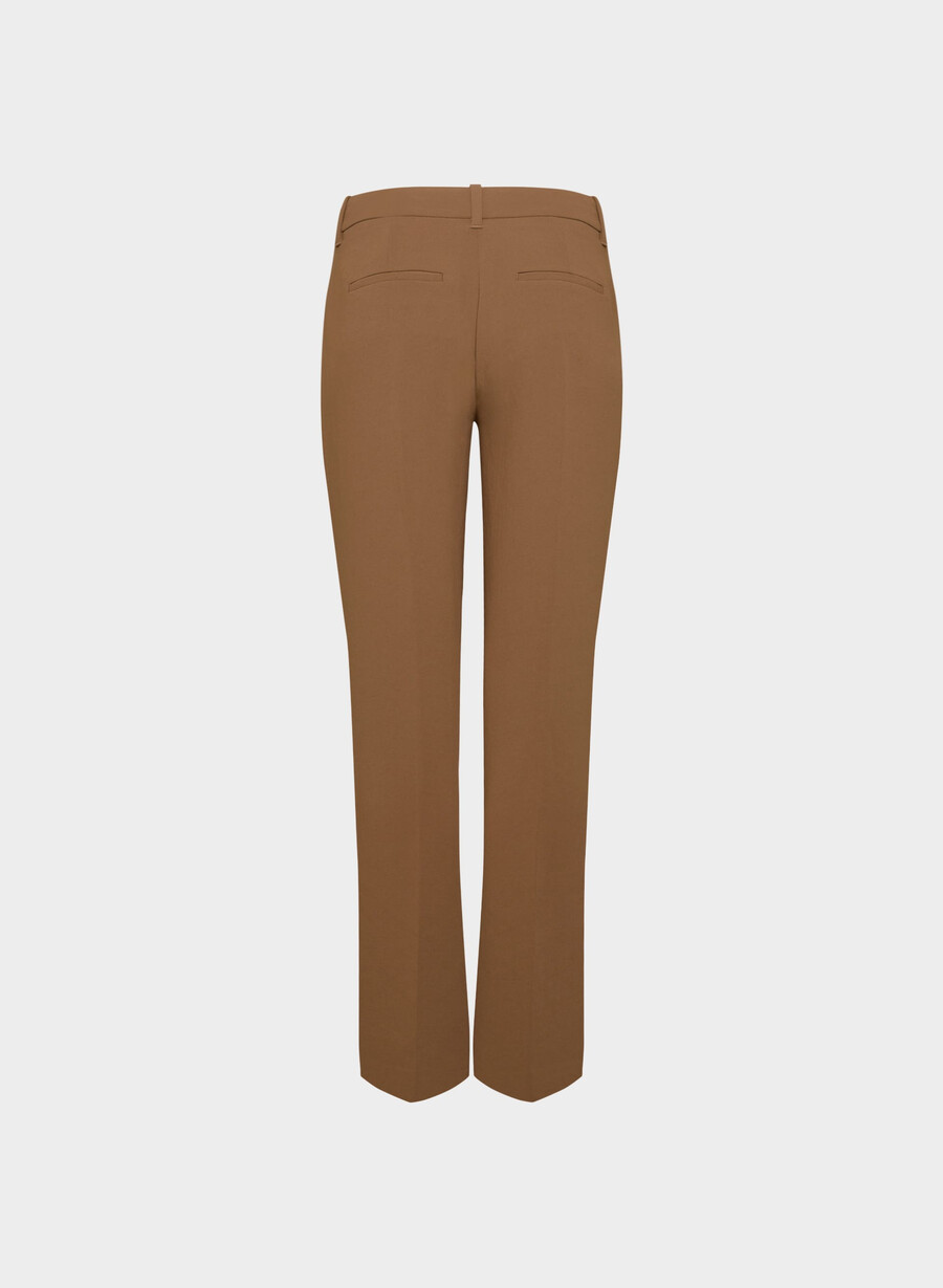 the effortless pant curve-fit lo-rise - crepette chocolatier brown