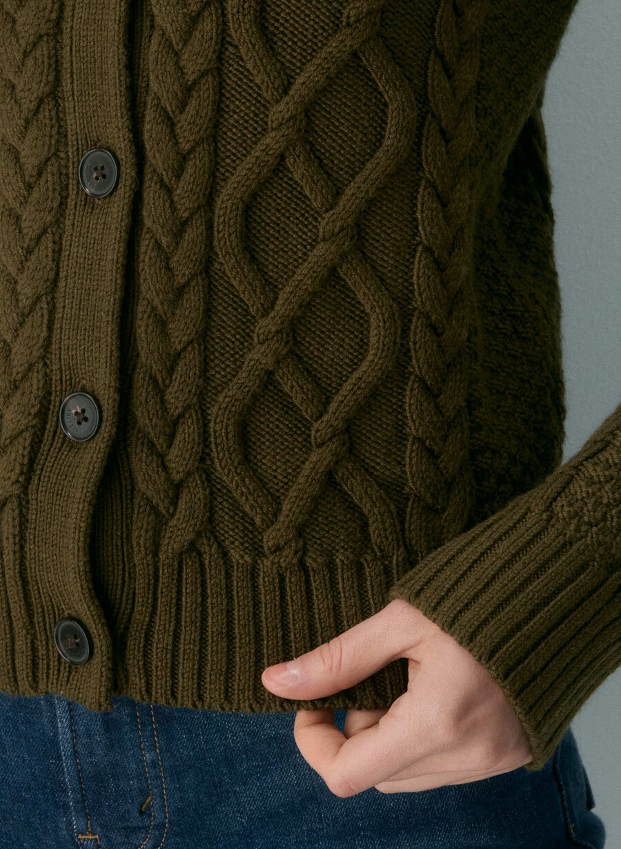 heritage knit merino wool crew hihip cardigan private green