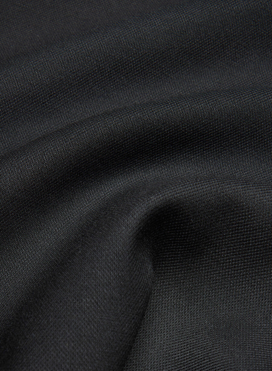 classic mini skirt - refined black