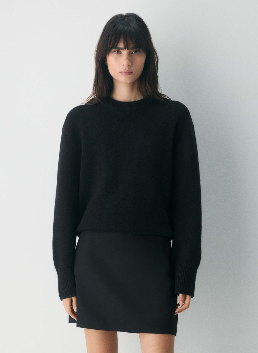 classic mini skirt - refined black