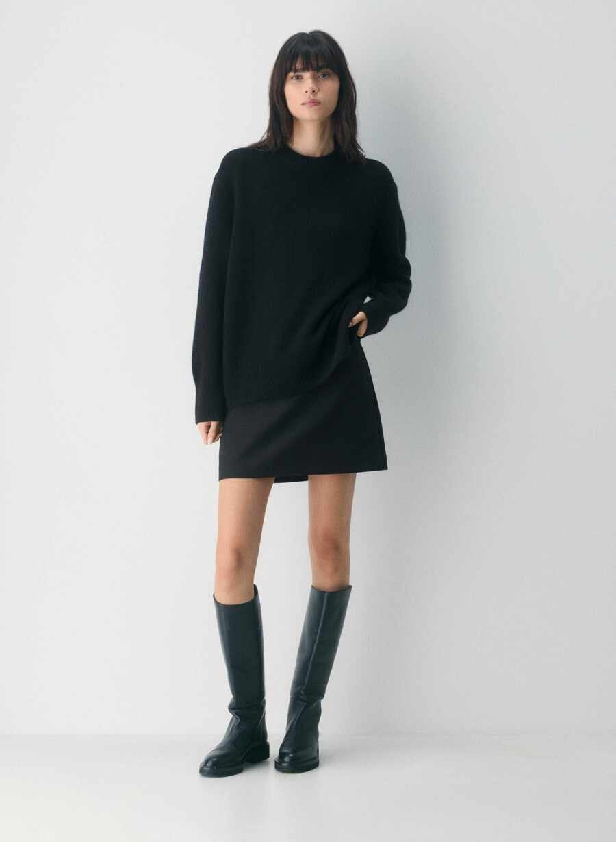 classic mini skirt - refined black